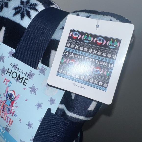 Disney Stitch Blanket throw home its stitch-mas chrismas blanket new snow soft - Picture 7 of 9